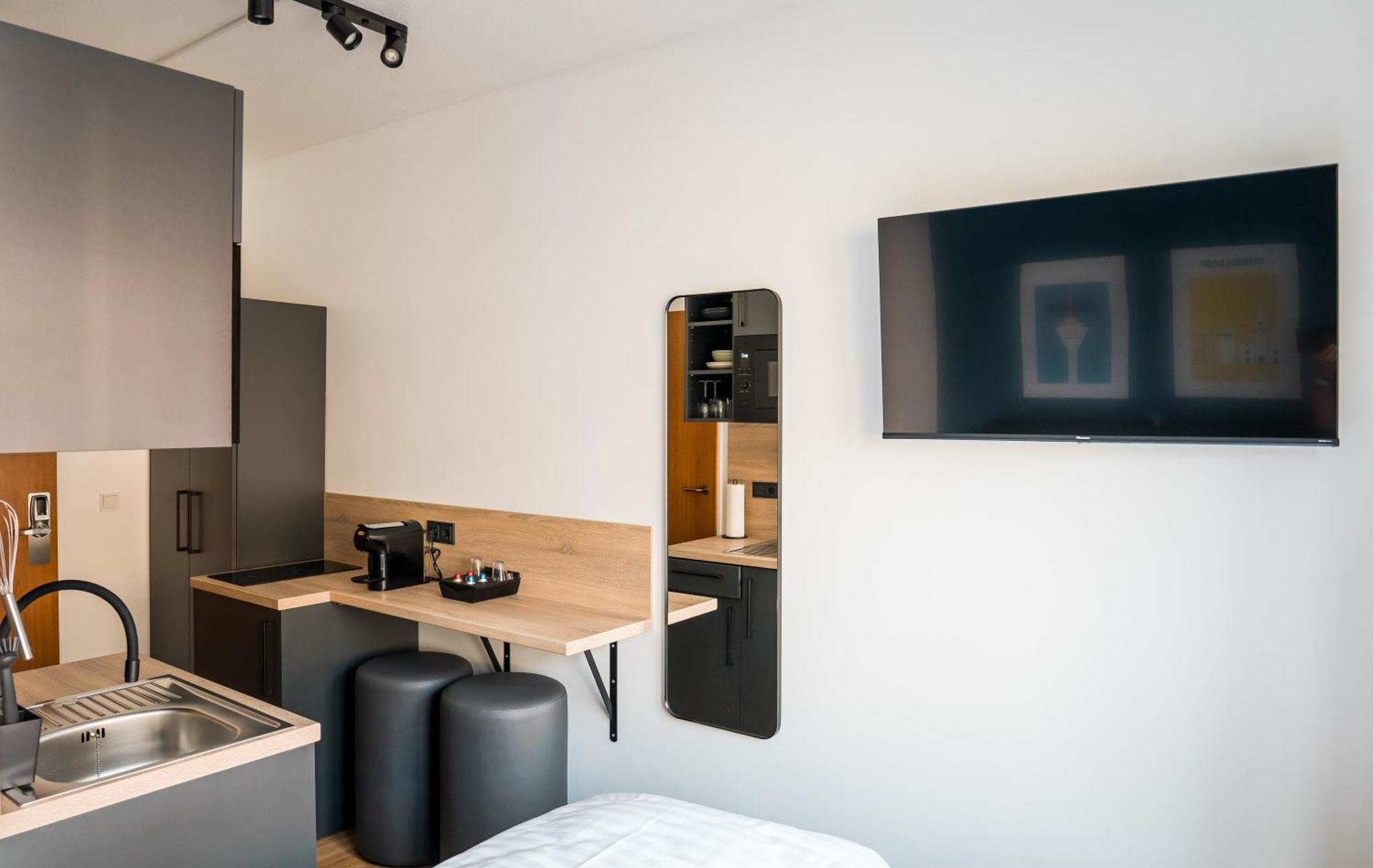 Antares Apartments Дюселдорф Екстериор снимка
